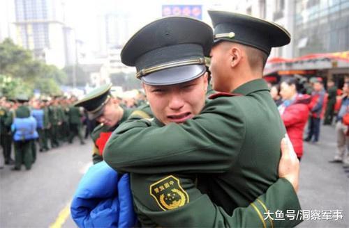 士兵退伍能带走哪些物件？一共4种，有一种很珍贵，士兵却不愿拿