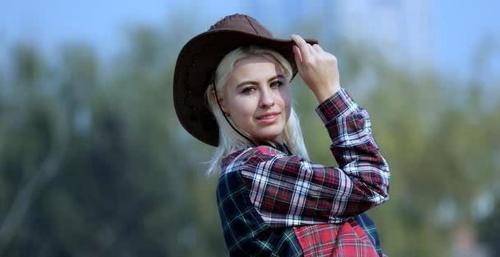 乌克兰，一个美人成群的国家，美女太多竟是此国最好的旅游资源！