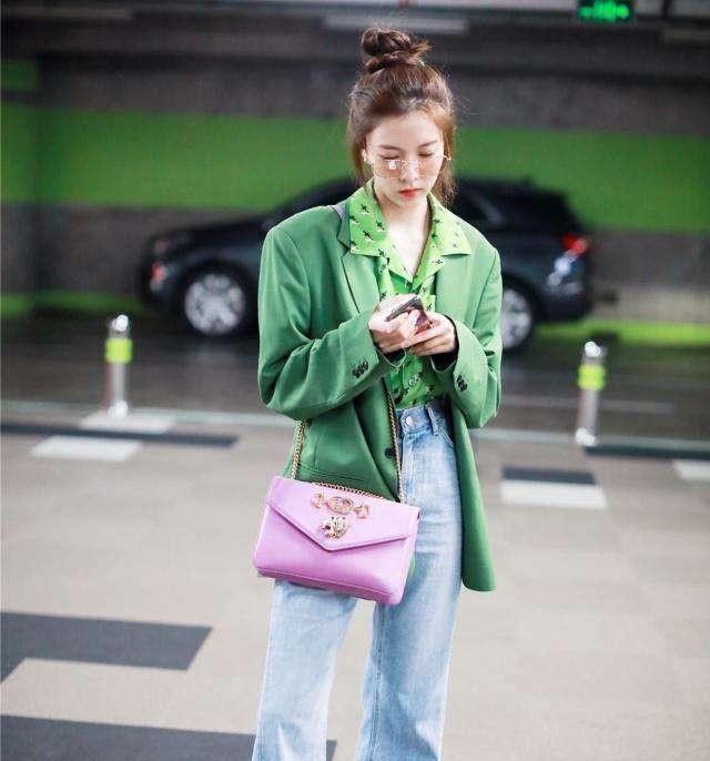  「妹子们」西装外套穿搭指南:这样穿西装,让你秒变时髦精!