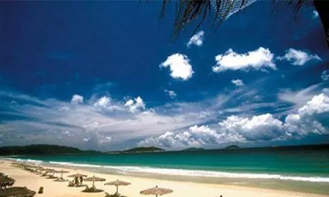 天涯海角三亚湾，总有故事后人看