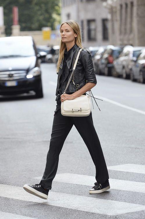 完胜奚梦瑶的世界50强超模，维密上掉鞋也能步步生莲