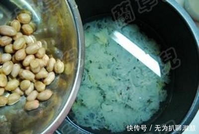 『银耳羹』它和银耳是黄金搭档,时常来一碗,皮肤白嫩,10张面膜也不如它