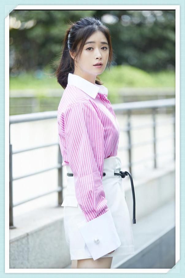 当110斤蒋欣与86斤唐嫣同穿短裤，网友:吓得我赶紧去办张健身卡