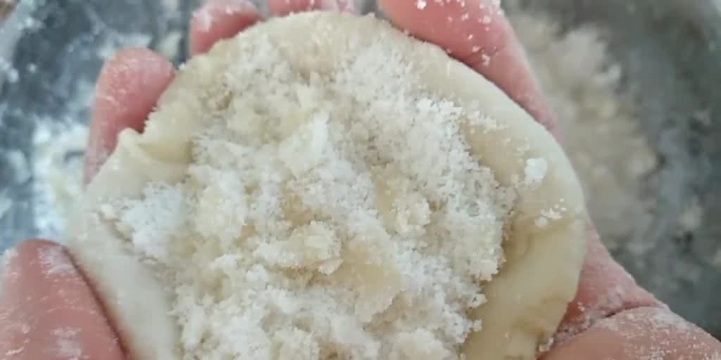  传统@面点师傅手把手教你制作，传统空心酥饼，喜欢甜食的朋友不妨试试