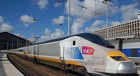 意大利3万人上街游行，只为了反对修建高铁，反对原因让网友困惑