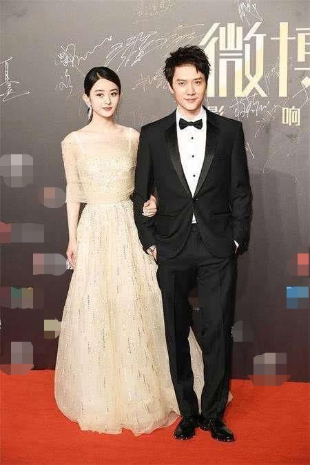 网曝赵丽颖冯绍峰同居，工作人员仅否认怀孕，因戏生情好事将近？