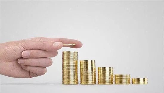 阿里又一员工爆自如甲醛超标;顺丰否认3亿条用户数据泄露传言;苹