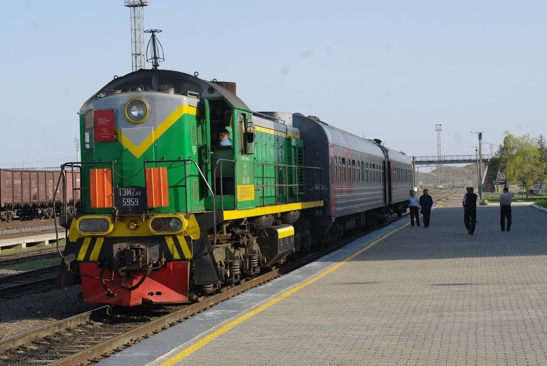 全球最孤独火车:仅一列车厢要开上万千米,停157站坐8天才到终点