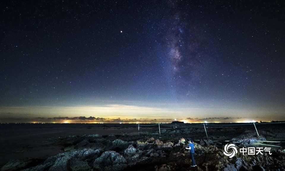 广西钦州三娘湾晴空万里 星河璀璨令人神往