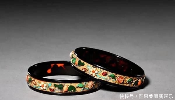  『奢侈』皇室珠宝首饰简直奢侈，被震撼来到