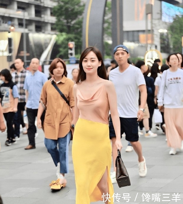  「小姐姐」美好女神节如期而至，小姐姐的美搭一如既往的美翻