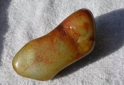 新疆人捡石头的最美季节又到了，教你在16个不同的地方捡石头！有