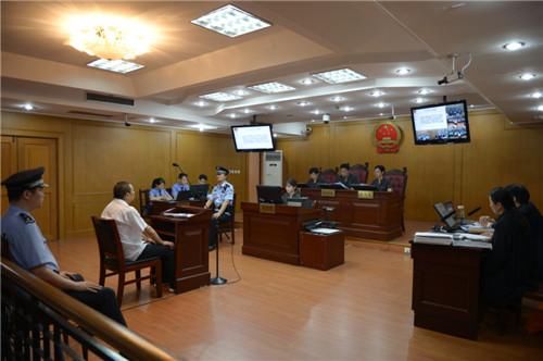 安徽交通控股集团原董事长周仁强受审