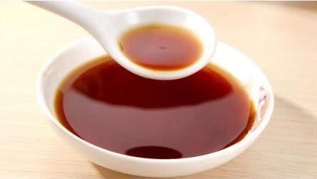 洗脸该用白醋还是米醋？这么多年都洗错了，难怪皮肤一直不好