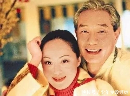 『奢侈』她是白富美,却仍能把二任富豪前夫败破产,今56岁仍过着奢侈生活