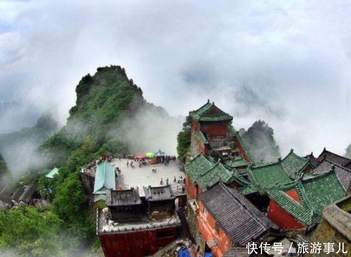 中国最坑的“山”，只是爬个山最少花费460元，这是在抢钱吗？