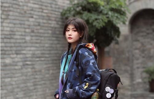 适合@脸大适合剪什么样的刘海? 女生时髦前卫刘海短发献给脸大的你
