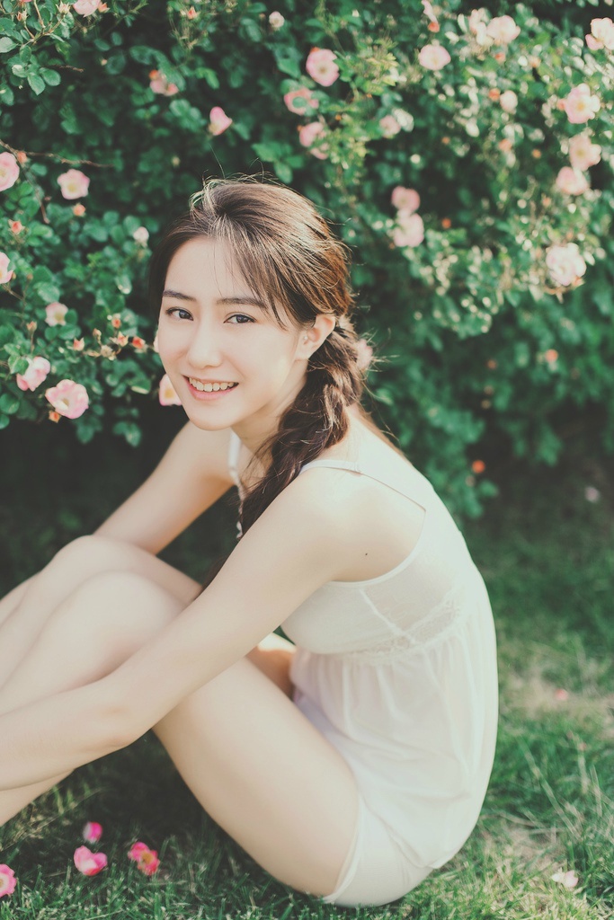 清纯马尾辫美女写真