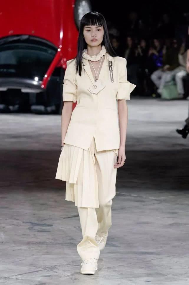  『Off』运动潮牌也可以很时髦丨Off-White 2020 秋冬系列