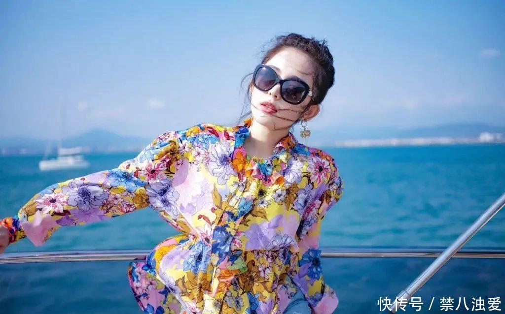  【紧身裤】春天卫衣、裙子可别再这么穿了，太土啦！