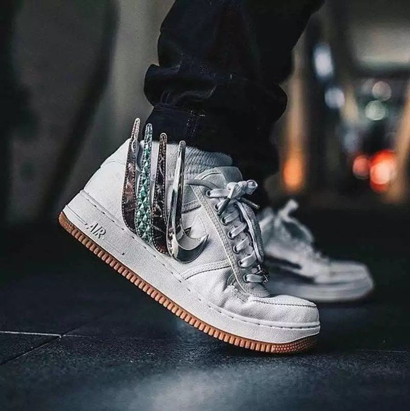 近期起飞的球鞋里，熊猫只排倒数第 2!第 1 名根本买不到!