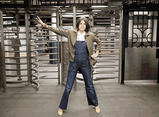 你知道有种裤子叫“初恋裤”吗?穿好了可以变成他初恋的样子哦~