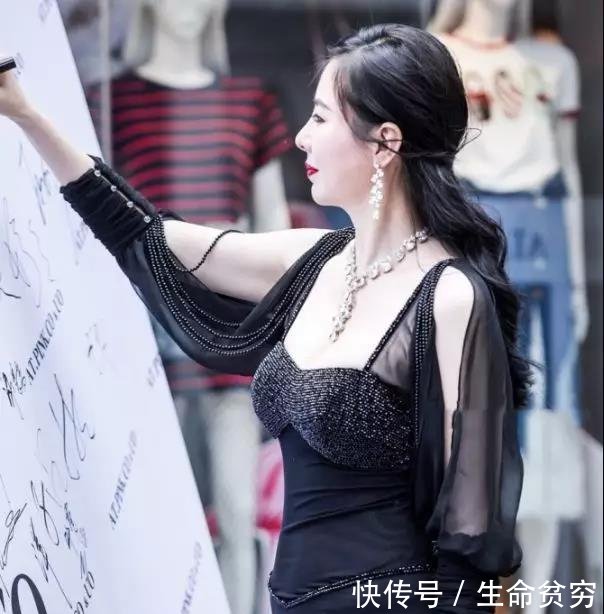 深圳美女街拍 对于女性身材来说，穿着好看下，没有对比就没伤害