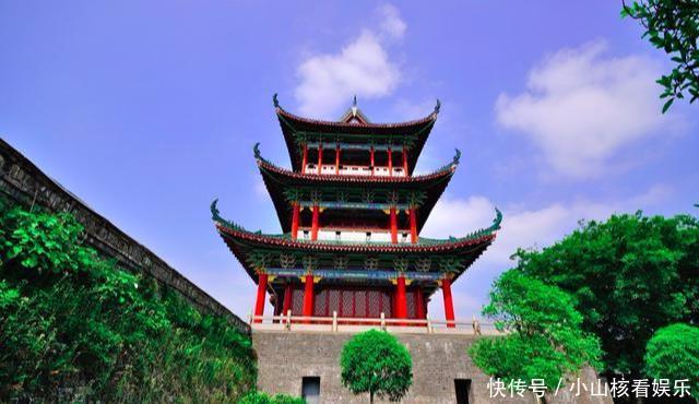 江西省面积最大、人口和下辖县市最多的地级市