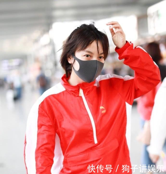 吴昕真会穿, 红上衣配阔腿裤至少显瘦20斤, 网友: 瘦到不敢认!