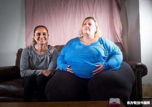 43岁大妈体重490斤，臀围241cm，成为美国臀部最大的人