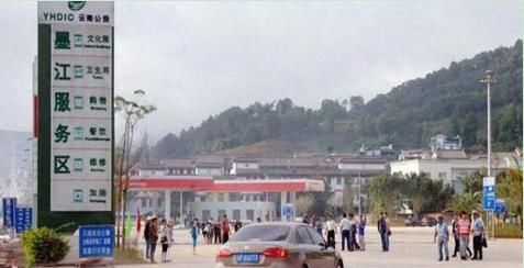 为什么高速上开车再累，也不要在服务区睡长觉？现在知道还不晚