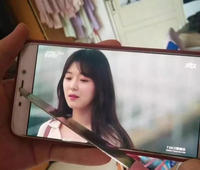 一边骂她一边偷学穿衣经《我的ID是江南美人》的女二让人又爱又恨