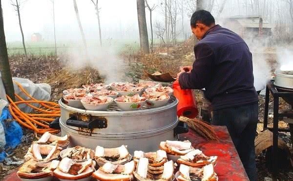  「酒席」以前是为了吃大餐，现在是为了去送钱，农村3种酒席，不
