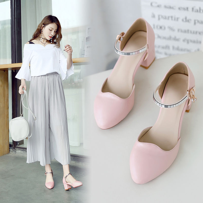 “流氓”设计的“勾魂鞋”，穿出你的纤纤玉足，舒适凉爽过三伏