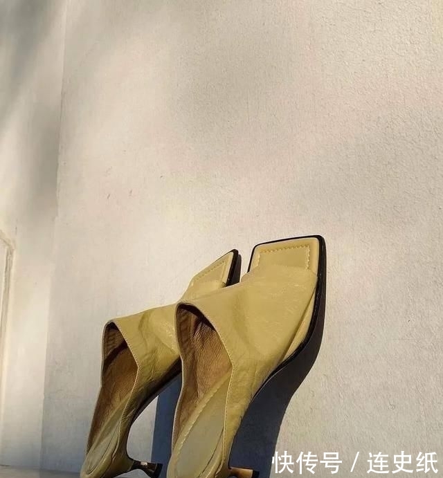  方头■潮流范 | 不方不时髦！“铲刀”似的新款方头鞋谁穿谁高级