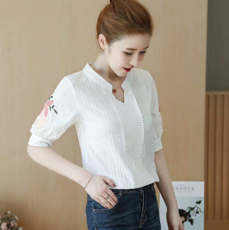 想要前凸后翘吗?一件修身T恤帮你搞定，美爆了