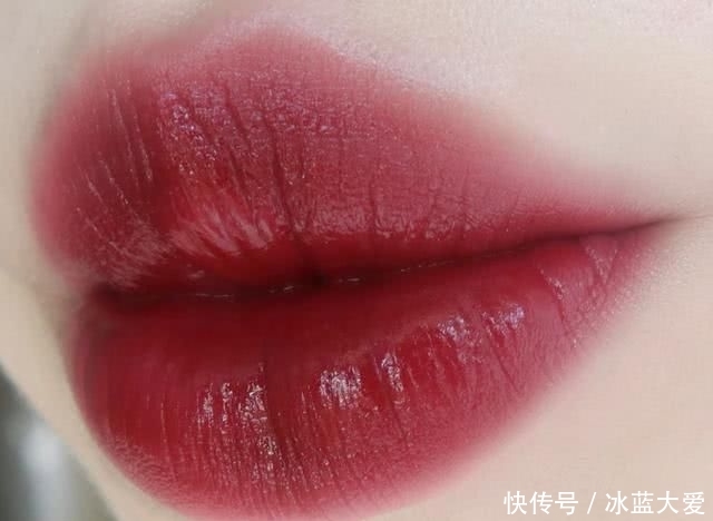  口红的颜色：TF最美色号来袭，16经典，15减龄显白，80妖艳，08黄皮百搭！