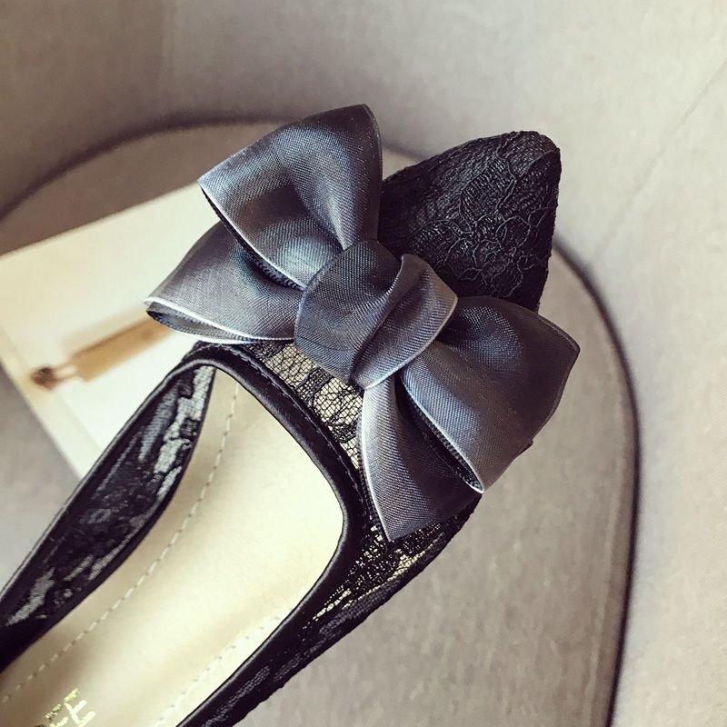 坐办公室的女人，尽量少穿凉鞋，寒气太重!穿这样的单鞋舒适好看