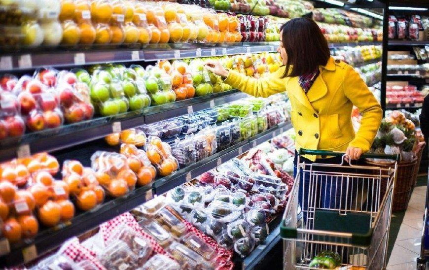 人民币兑换美元汇率破6.9，对老百姓生活有什么影响?