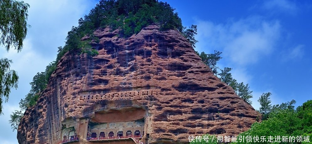 中国钱最多的山崖,崖洞中藏有上千万的纸币,却无人敢拿