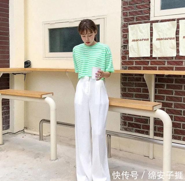 『针织上衣』比阔腿裤更百搭!今年流行「云朵裤」,舒适又显瘦