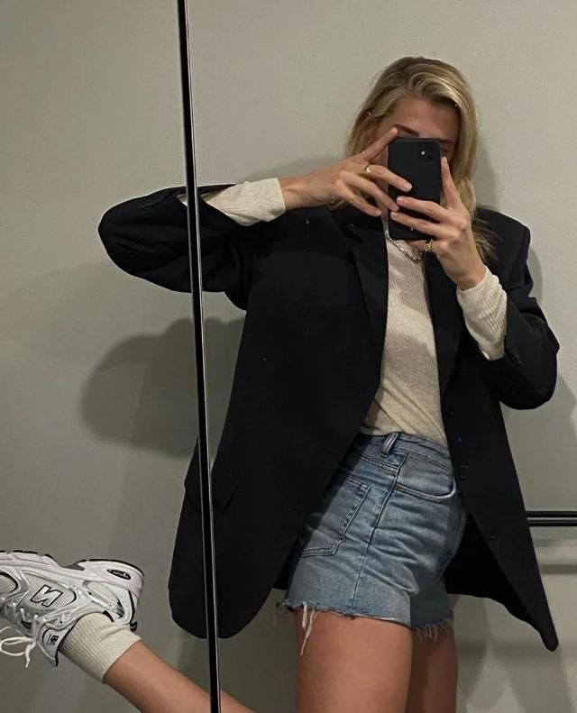 【TOP姐】一件黑色西装,打造16个时髦look!