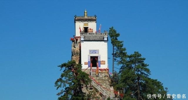 中国最惊险的建筑：3面是悬崖，建在1665米高山上，已有四百