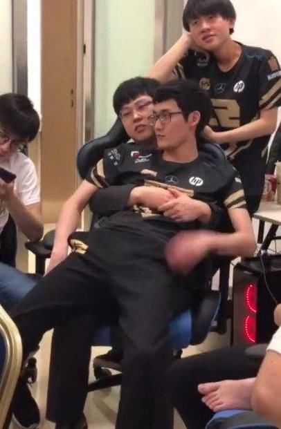 Karsa被带节奏心态崩了 造谣者被人肉发道歉声明