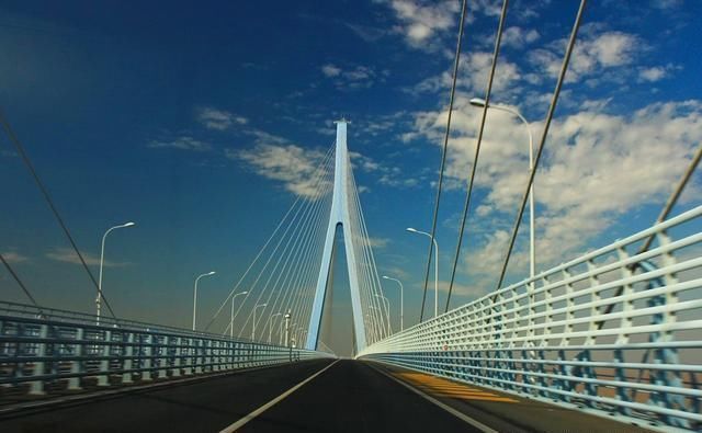 全球最长的5座大桥，有4座来自中国，港珠澳大桥上榜