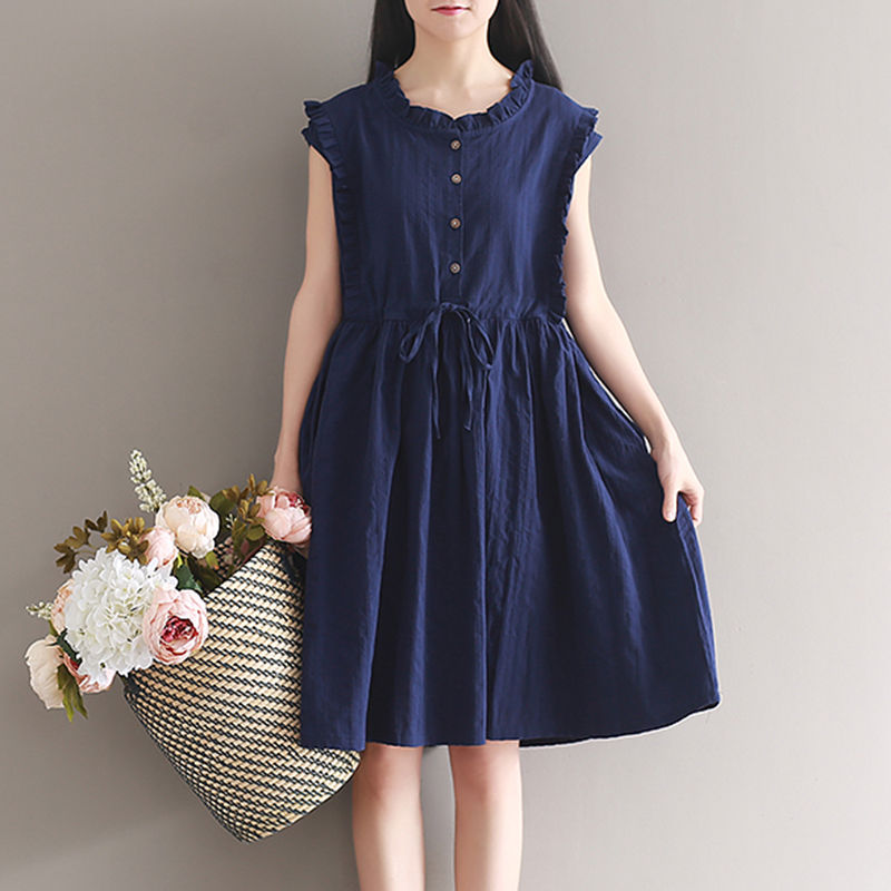 女人身材丰满，就要穿这种裙子，“慵懒”气息展露无疑