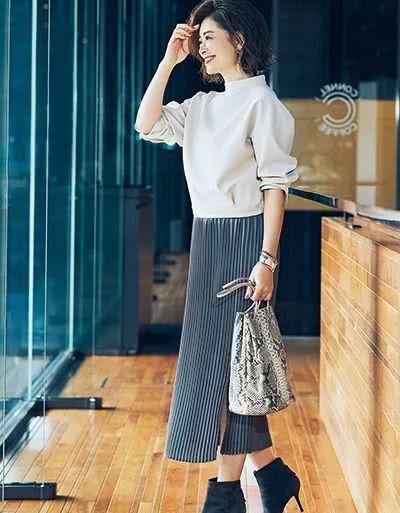  『伊藤真知』他们的基础款也不一般 每一件都能穿很多年