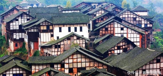 成贵高铁全线铺轨, 网友 到处都有高铁, 为啥泸州没有高铁