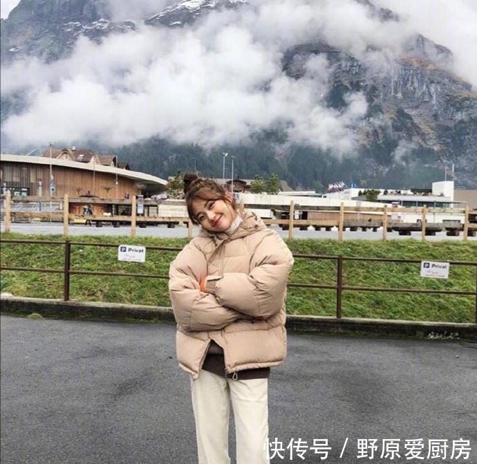  『冬季』“棉袄”失宠了！今年冬季最火的是十一款外套，时髦保暖还减龄