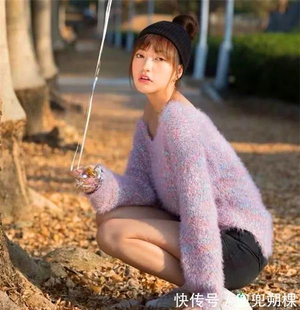 『焦曼婷』52岁的他因女儿在度翻红,曾甘愿放弃上亿家产给前妻,如今很幸福
